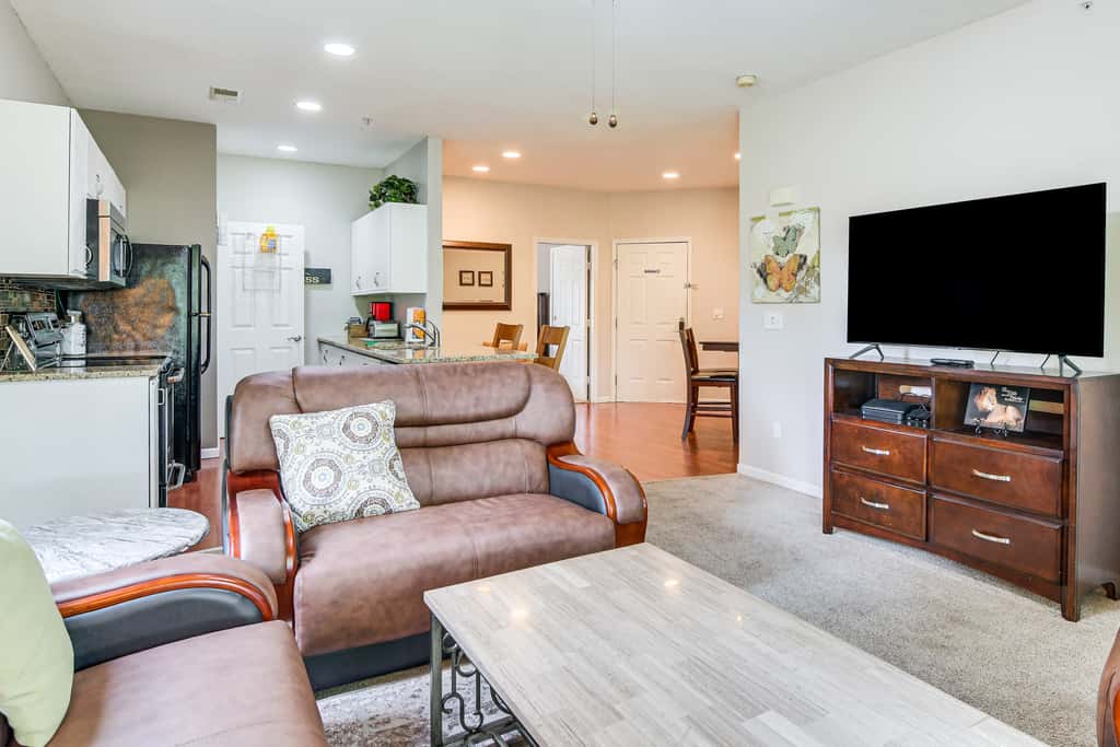 Cozy Resort Condo 5 Mi to Branson Landing!