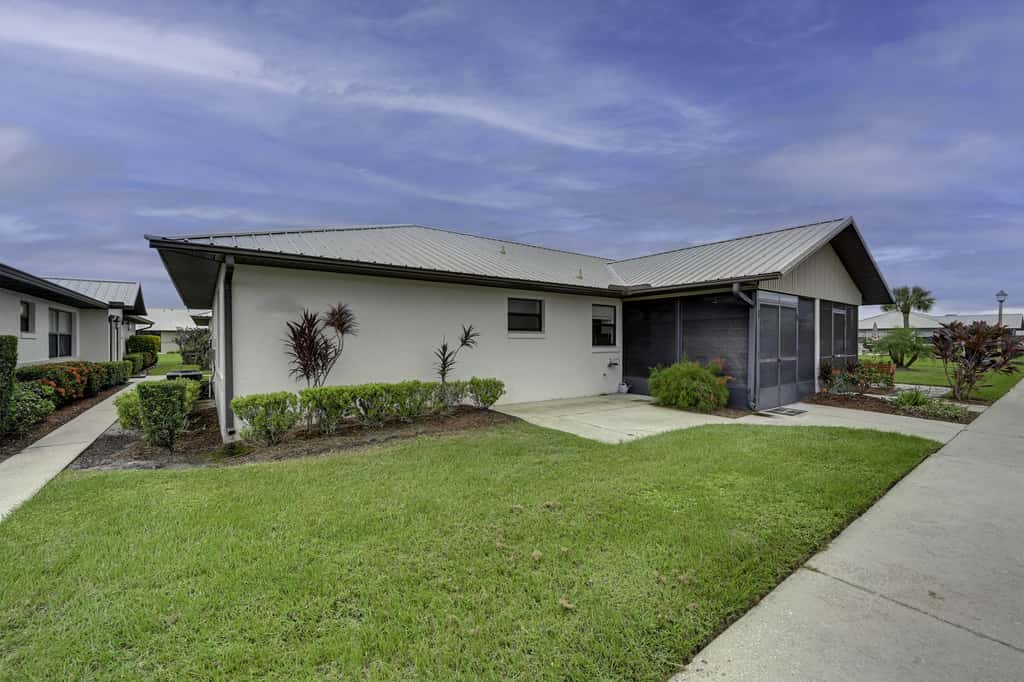 1 Mi to Golf: Sebring Condo w/ Pool Access!