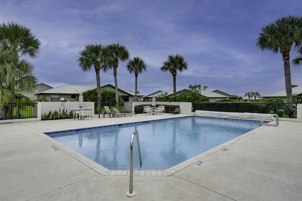 1 Mi to Golf: Sebring Condo w/ Pool Access!