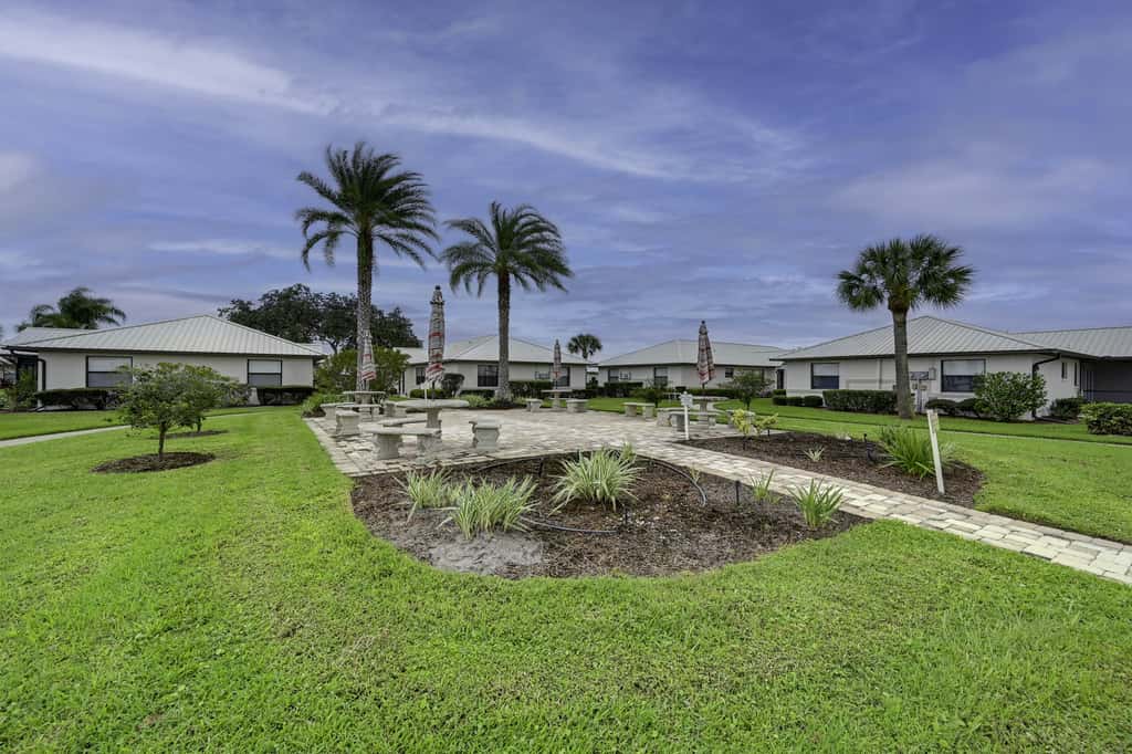 1 Mi to Golf: Sebring Condo w/ Pool Access!