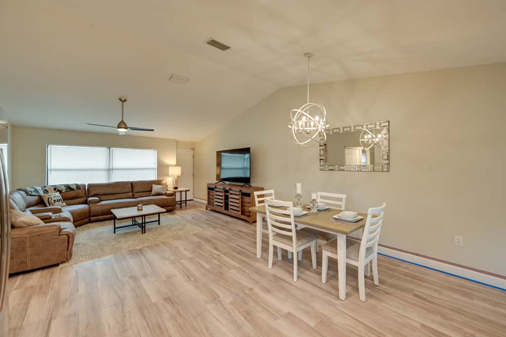 1 Mi to Golf: Sebring Condo w/ Pool Access!