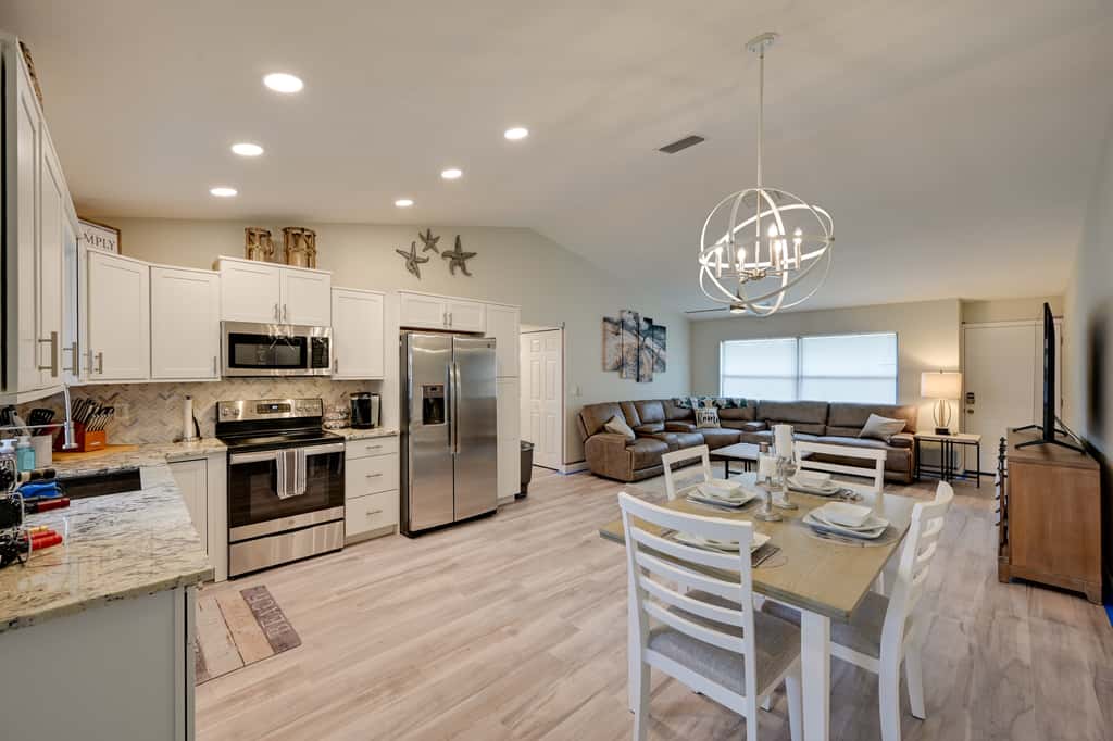 1 Mi to Golf: Sebring Condo w/ Pool Access!