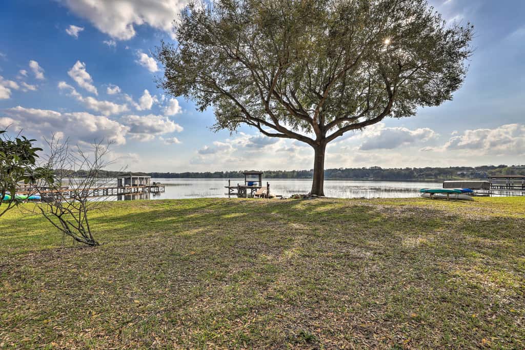 Dog-Friendly Lake Home w/ Dock ~ 25 Mi to Disney!