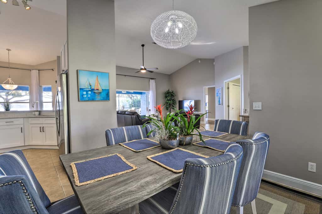 Dog-Friendly Lake Home w/ Dock ~ 25 Mi to Disney!