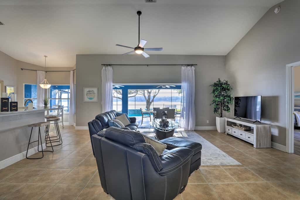 Dog-Friendly Lake Home w/ Dock ~ 25 Mi to Disney!