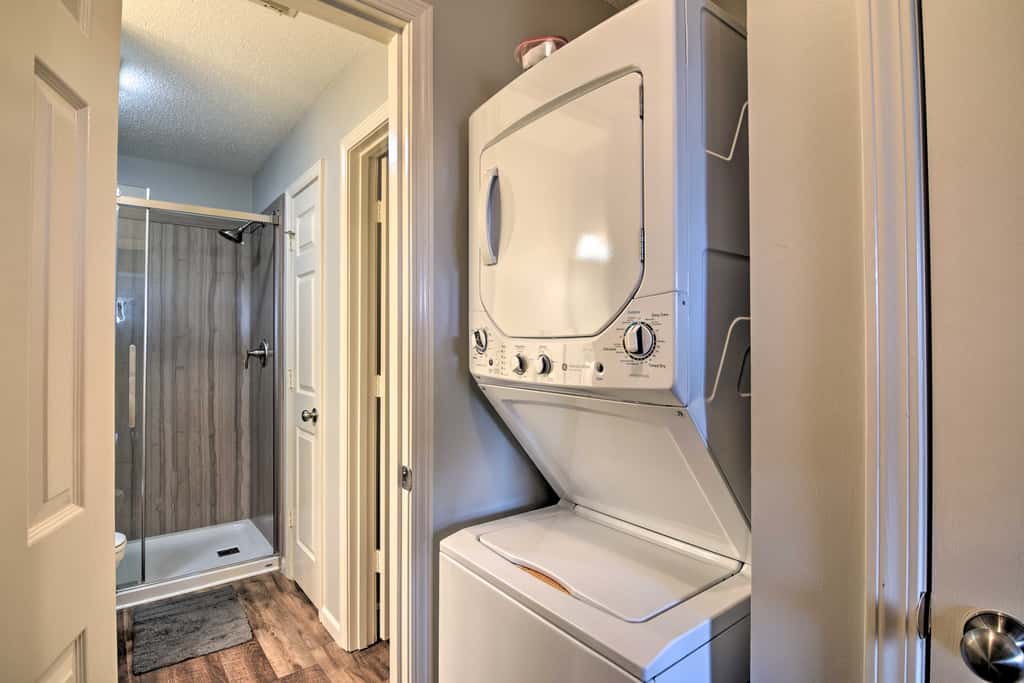 Indoor Pool! Pointe Royale Resort Condo in Branson