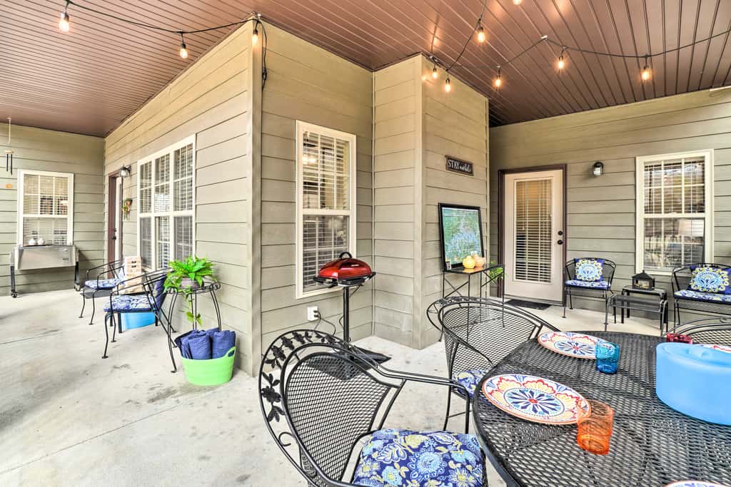 Branson West Villa w/ Golf Course View & Pool!