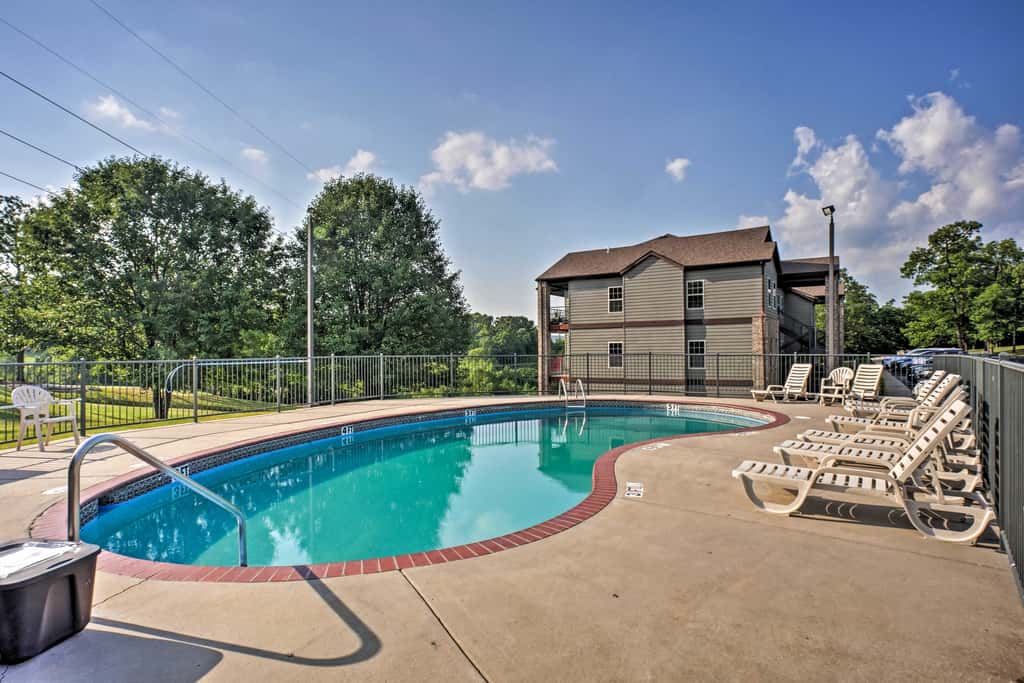 Branson West Villa w/ Golf Course View & Pool!