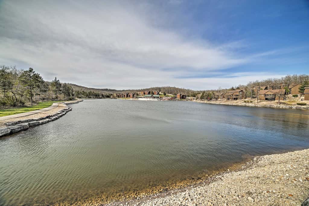 Branson West Villa w/ Golf Course View & Pool!