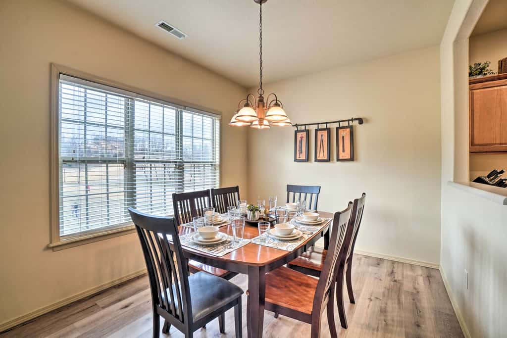 Branson West Villa w/ Golf Course View & Pool!