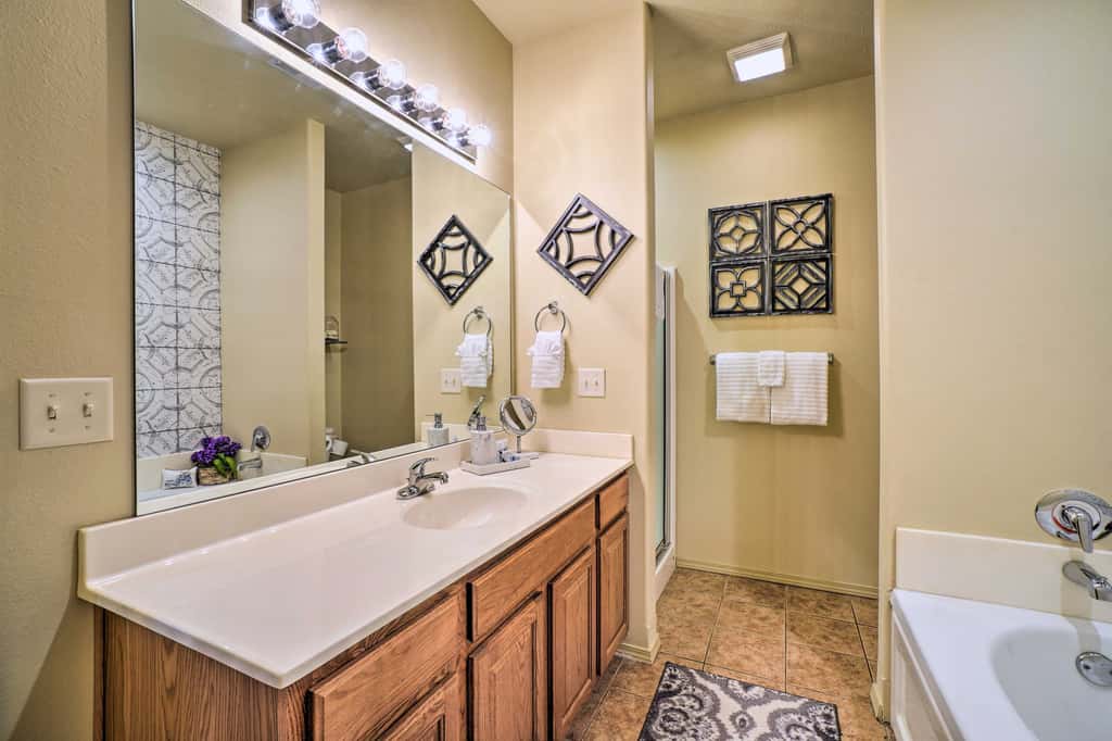Branson West Villa w/ Golf Course View & Pool!