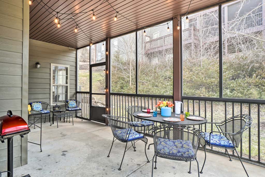 Branson West Villa w/ Golf Course View & Pool!