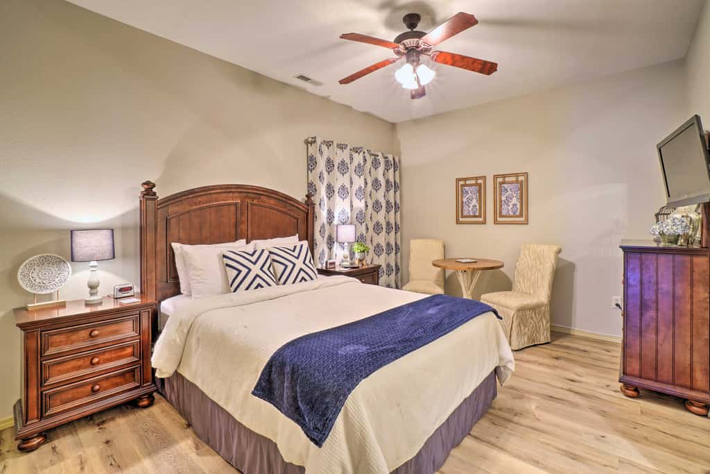 Branson West Villa w/ Golf Course View & Pool!