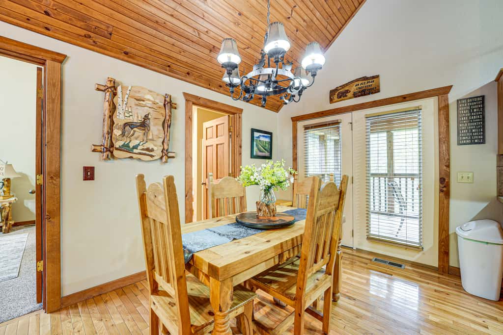 5 Mi to Silver Dollar City! Family Cabin Near Golf