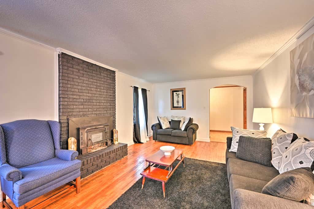 Blounts Creek House w/ Yard - Pets Welcome!
