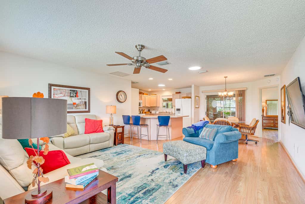 Home in The Villages w/ Lanai & Private Hot Tub!