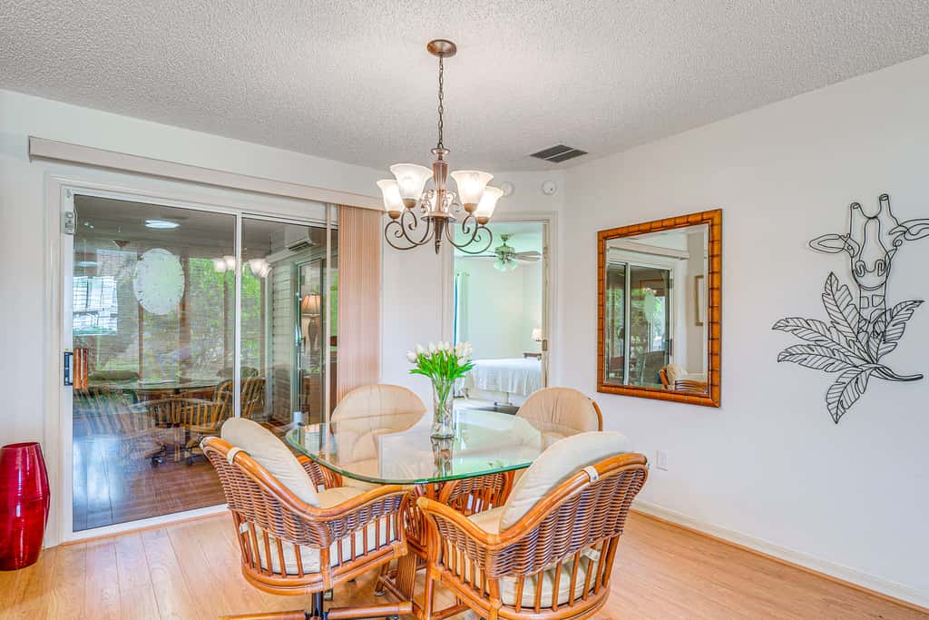 Home in The Villages w/ Lanai & Private Hot Tub!