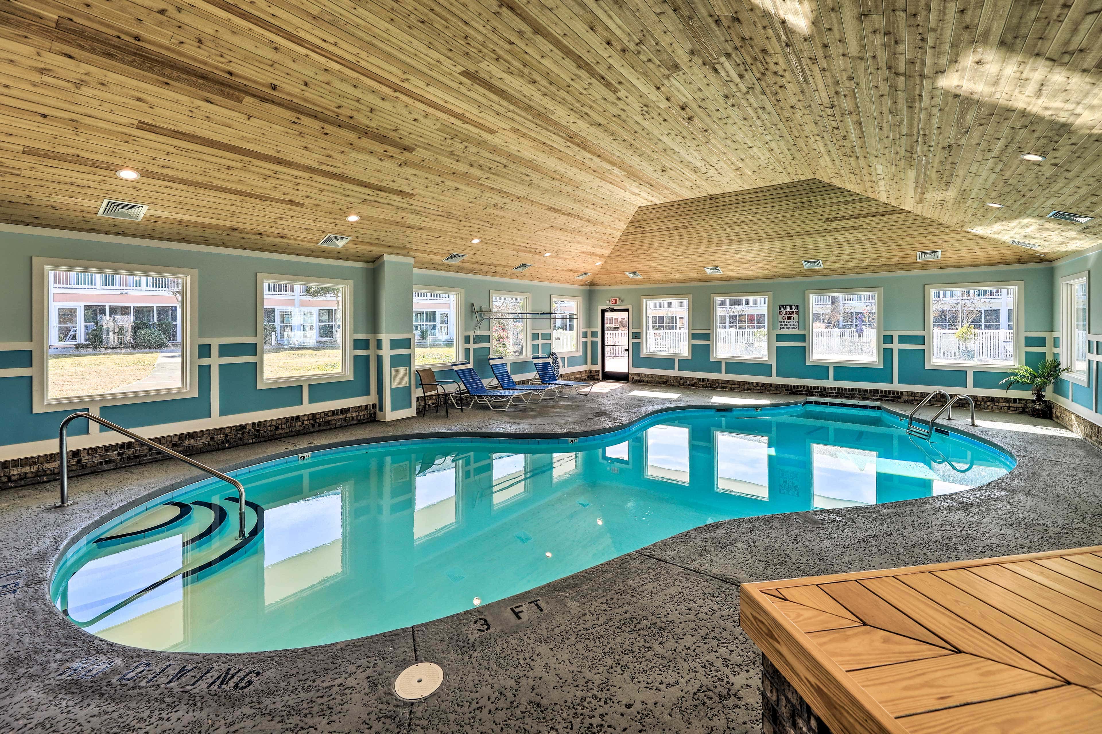Coastal Condo w/ Indoor & Outdoor Pool Access