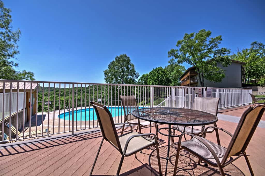 2 Mi to Silver Dollar! Updated Branson West Condo