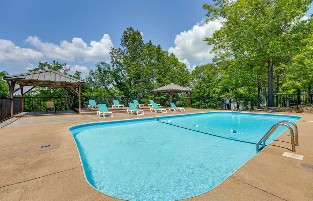 2 Mi to Silver Dollar! Updated Branson West Condo