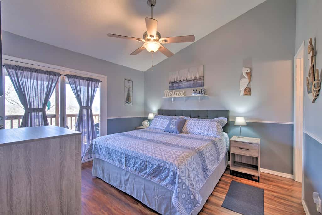 2 Mi to Silver Dollar! Updated Branson West Condo