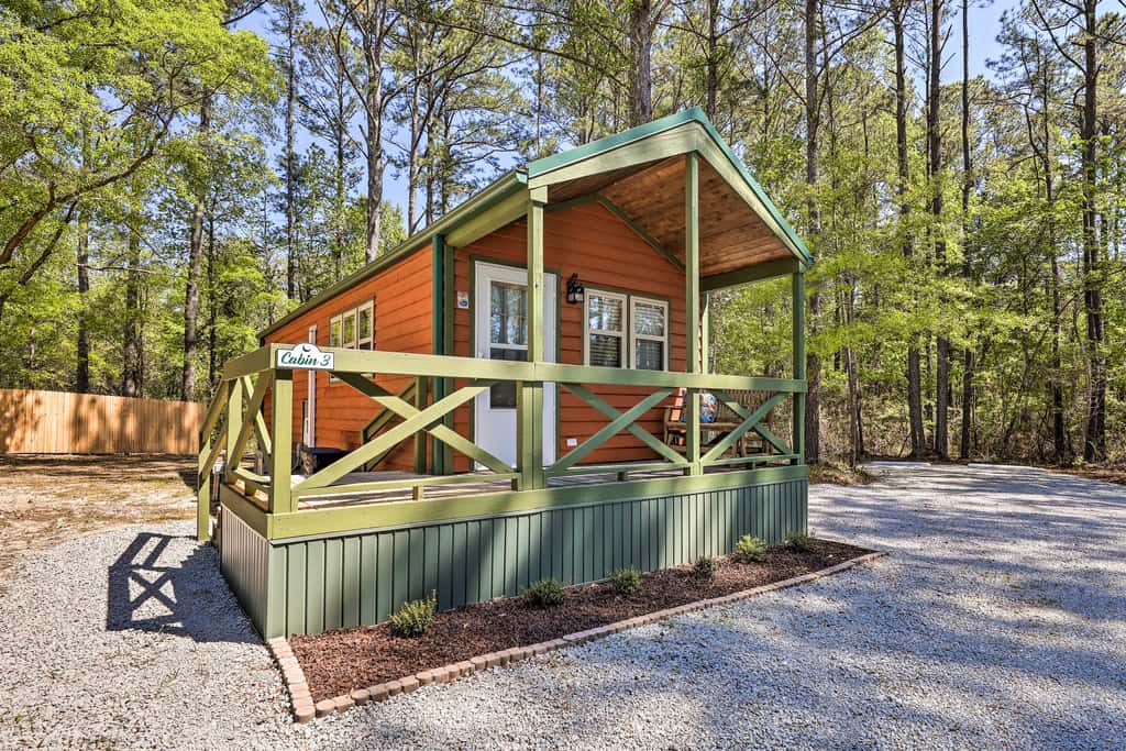 Family-Friendly Cabin ~ 5 Mi to Dtwn New Bern