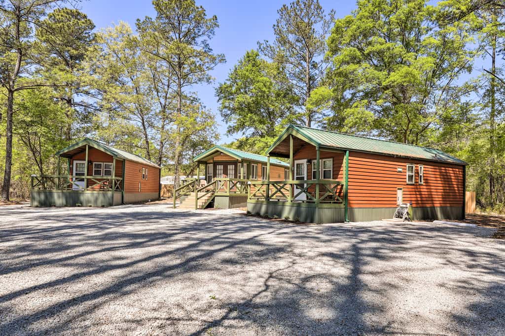 Family-Friendly Cabin ~ 5 Mi to Dtwn New Bern