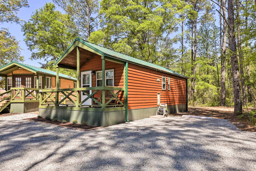 Family-Friendly Cabin ~ 5 Mi to Dtwn New Bern