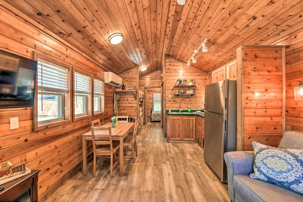 Family-Friendly Cabin ~ 5 Mi to Dtwn New Bern