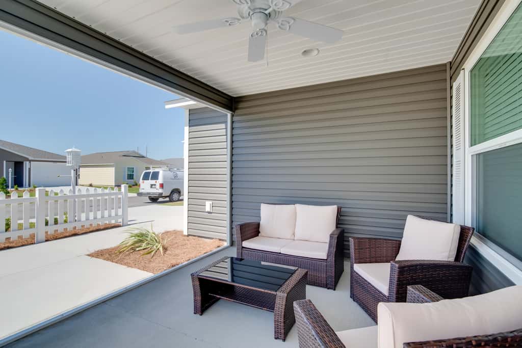 Home in The Villages Near the Newer Town Centers!