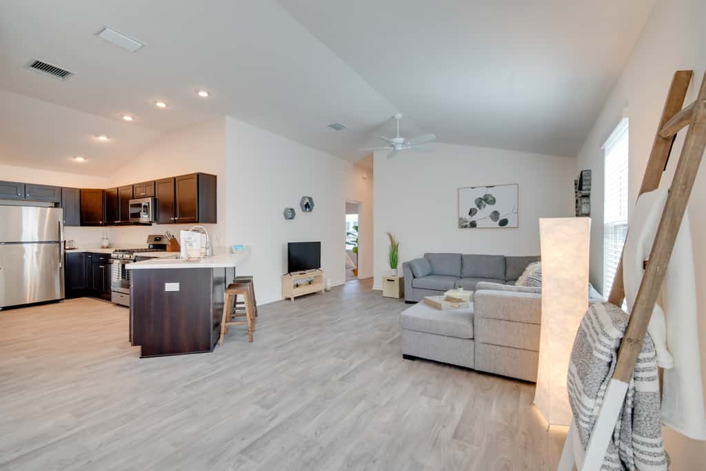 Home in The Villages Near the Newer Town Centers!