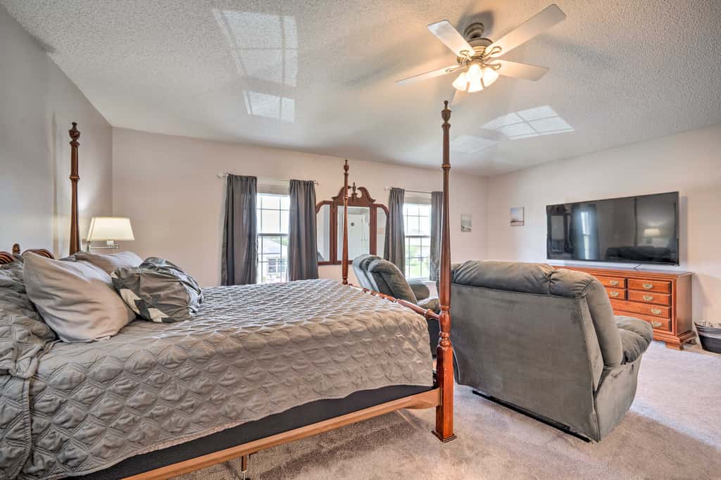 Game Room, Fenced Yard! Extended Base Near WDW