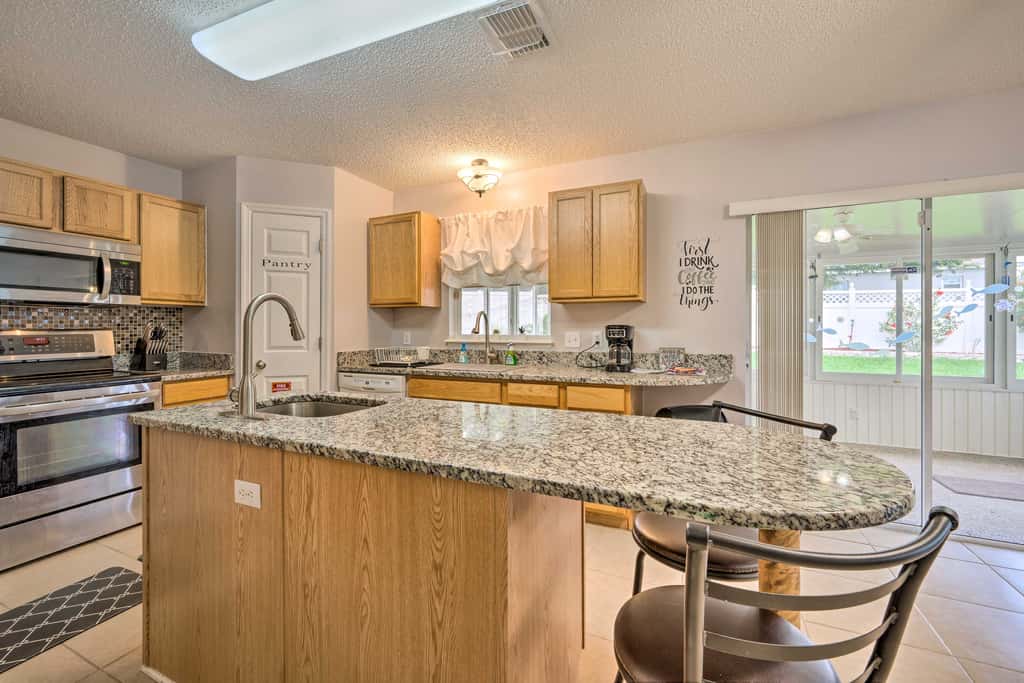 Game Room, Fenced Yard! Extended Base Near WDW