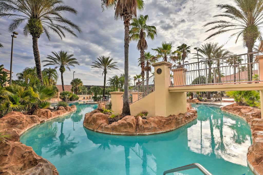 9 Mi to Disney: Sunny Resort Townhome w/ Patio!