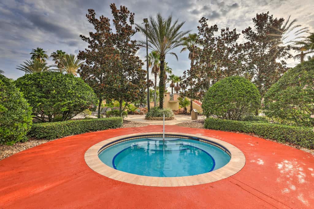 9 Mi to Disney: Sunny Resort Townhome w/ Patio!