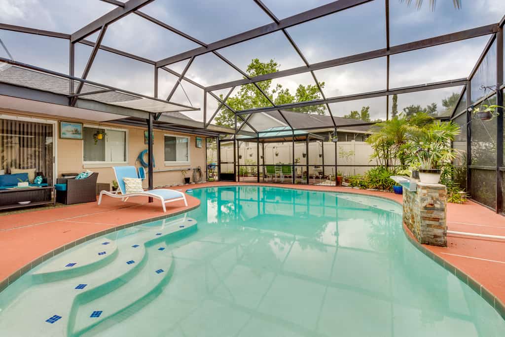 25 Mi to Disney: Home w/ Shared Pool in Orlando