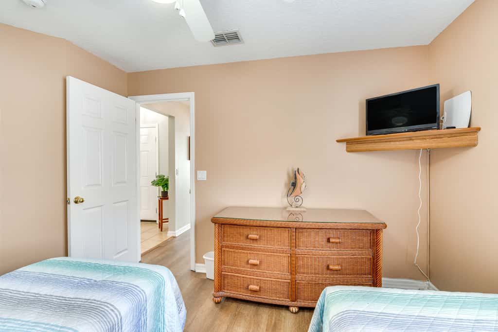 10 Mi to Disney: Home w/ Spa & Heated Pool!