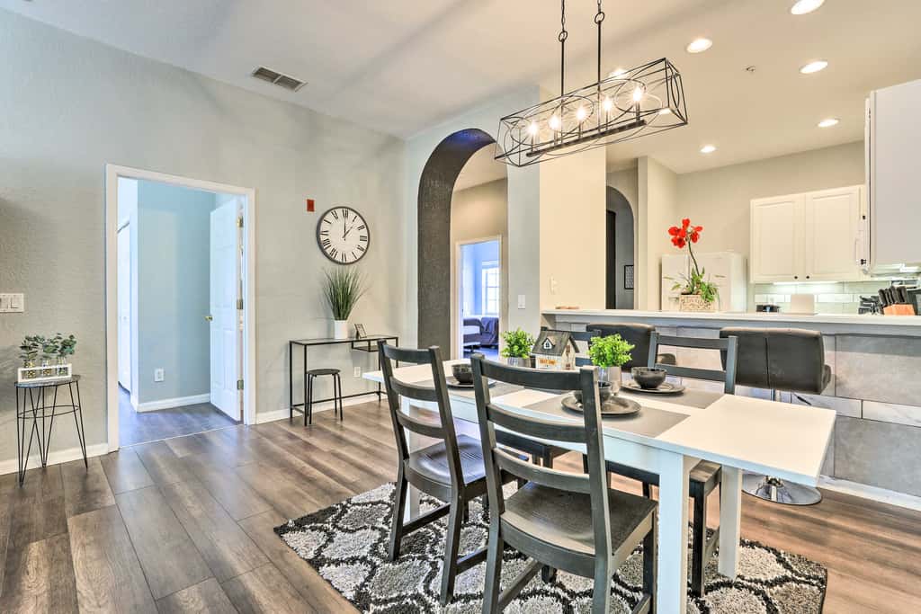 Bahama Bay Condo w/ Patios < 10 Mi to Disney!