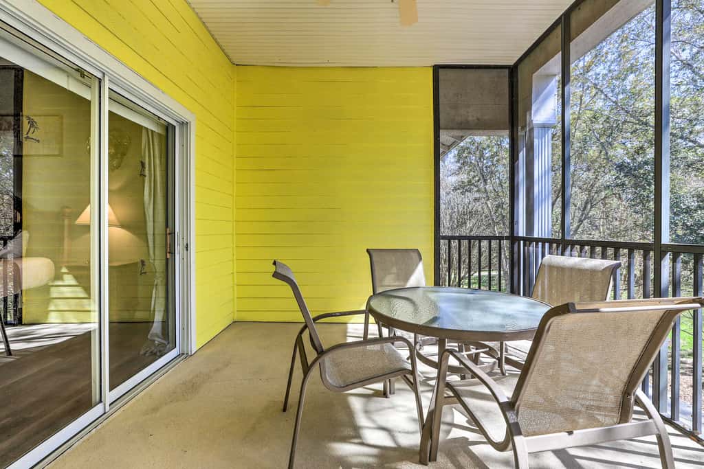 Bahama Bay Condo w/ Patios < 10 Mi to Disney!