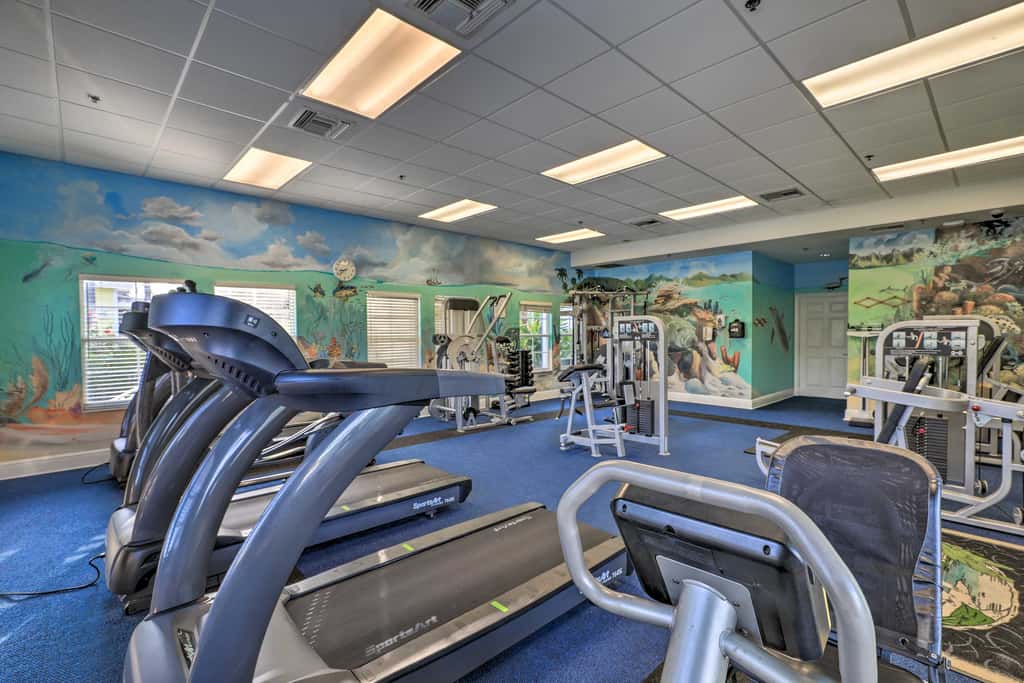 Bahama Bay Condo w/ Patios < 10 Mi to Disney!