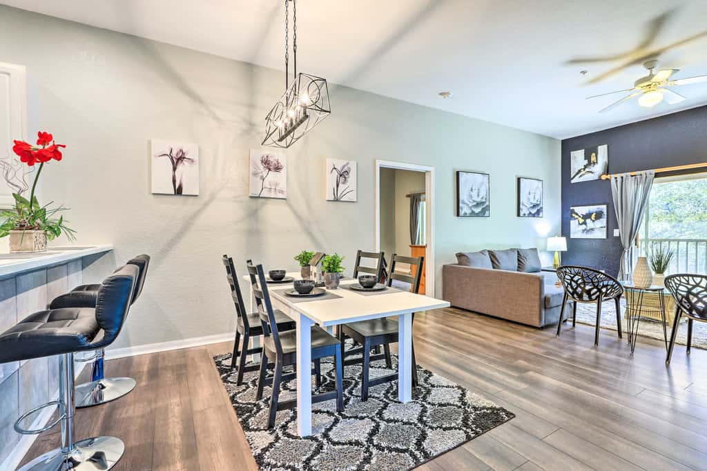 Bahama Bay Condo w/ Patios < 10 Mi to Disney!