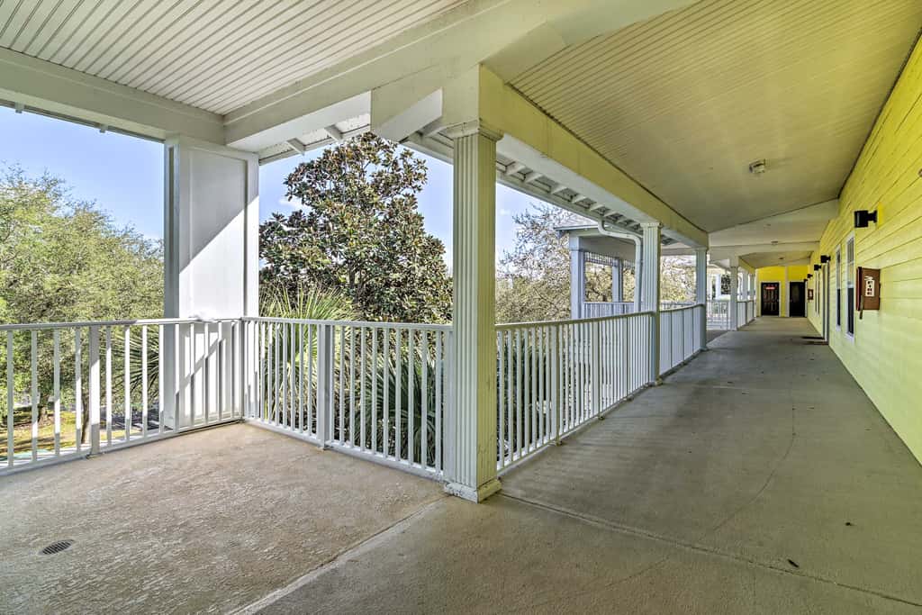 Bahama Bay Condo w/ Patios < 10 Mi to Disney!