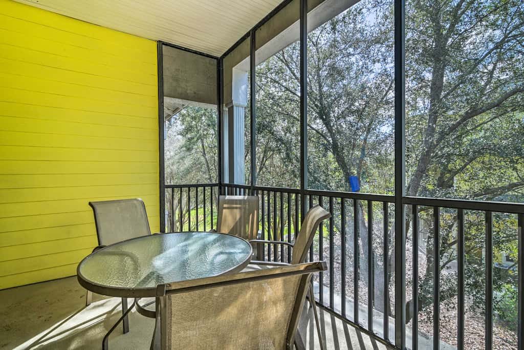 Bahama Bay Condo w/ Patios < 10 Mi to Disney!