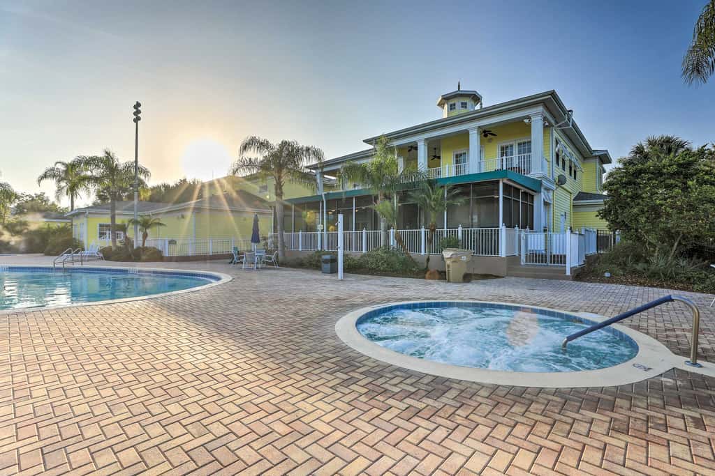 Bahama Bay Condo w/ Patios < 10 Mi to Disney!
