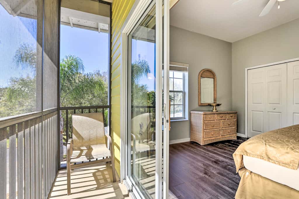 Bahama Bay Condo w/ Patios < 10 Mi to Disney!