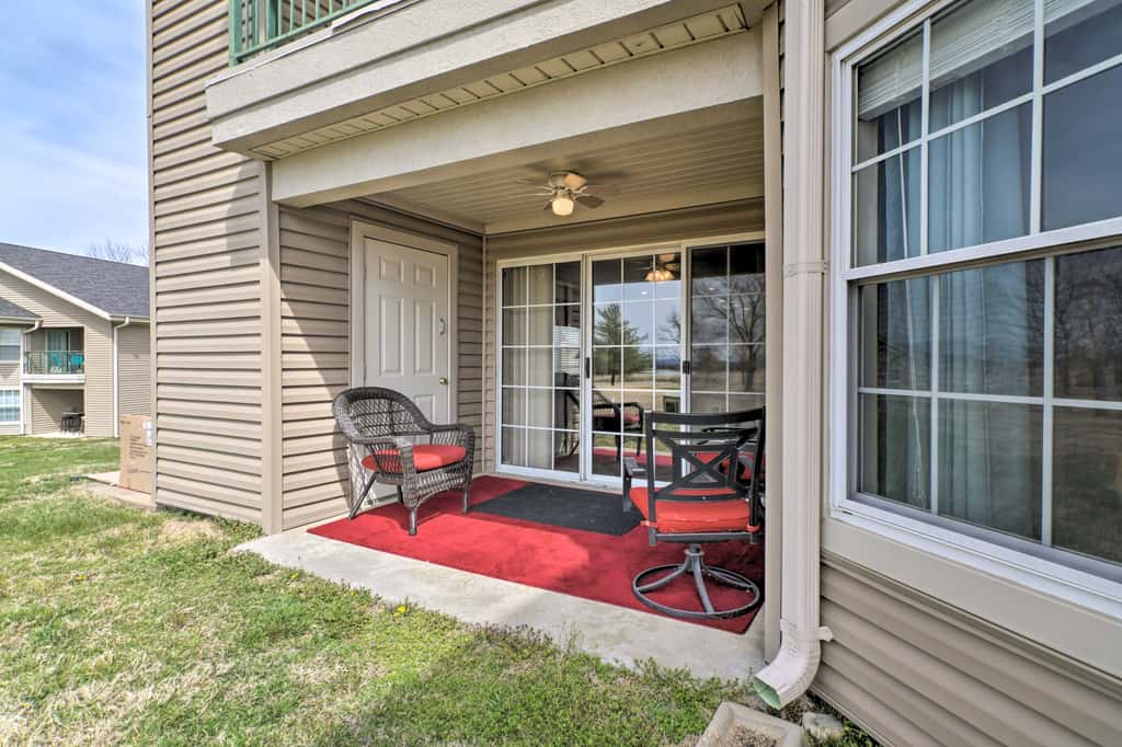 5 Mi to Holiday Shows! Resort Condo in Branson
