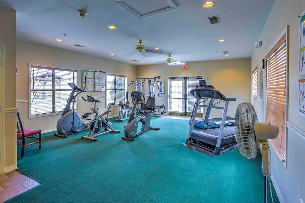 5 Mi to Holiday Shows! Resort Condo in Branson