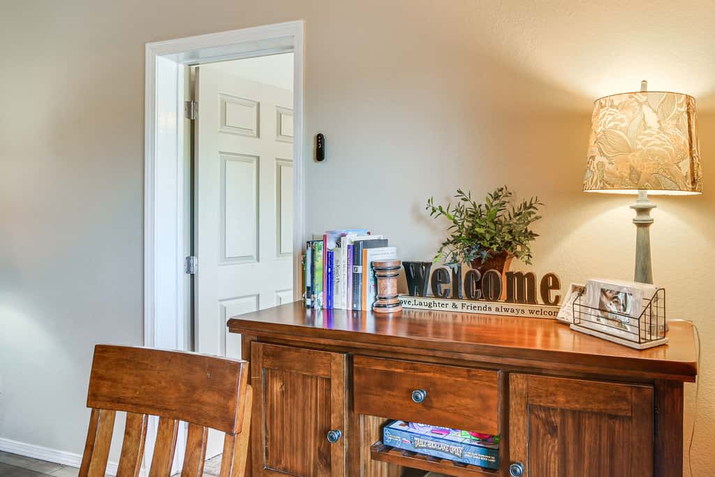 Ground-Floor Condo w/ Hot Tub & Golf Course View