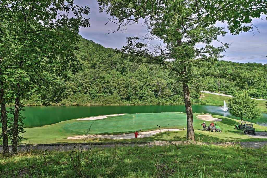 Ground-Floor Condo w/ Hot Tub & Golf Course View