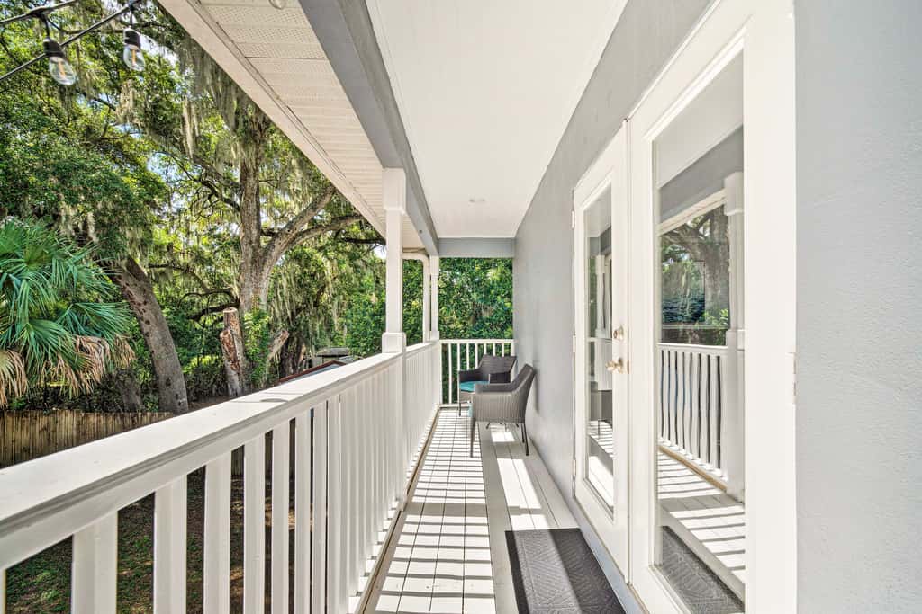 Hot Tub + Game Room: Crystal River Retreat!